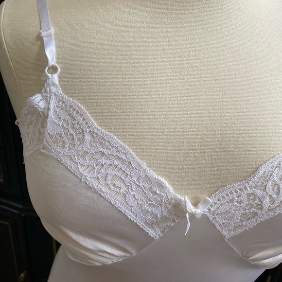 White Nylon and Lace Slip Adonna - Picture 3 of 4